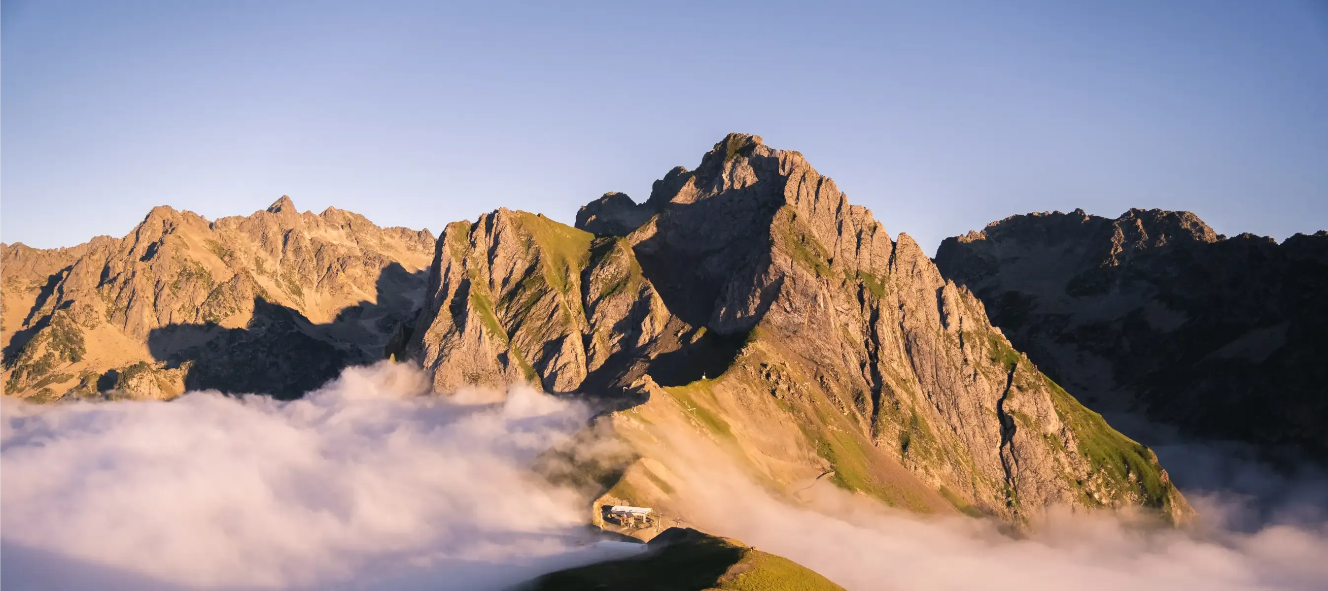 col tourmalet mer de nuage en ete